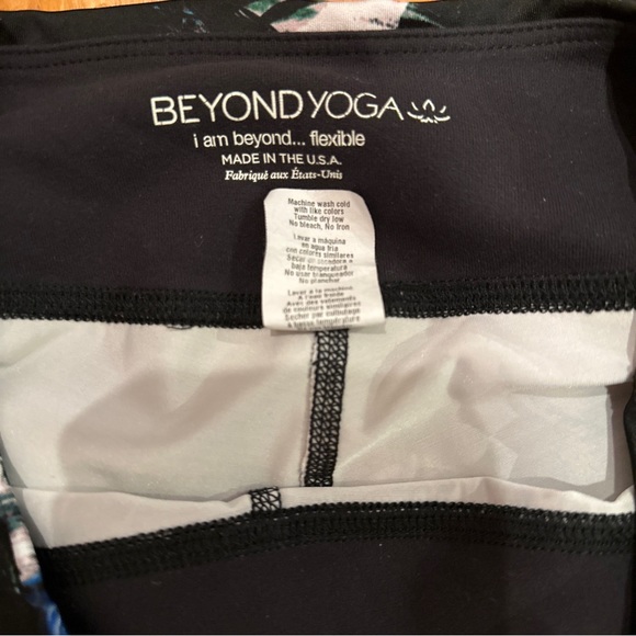 Beyond Yoga leggings size M - Picture 5 of 5